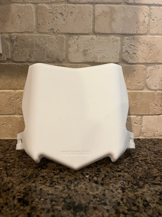 White Vented Plate 1 of 1